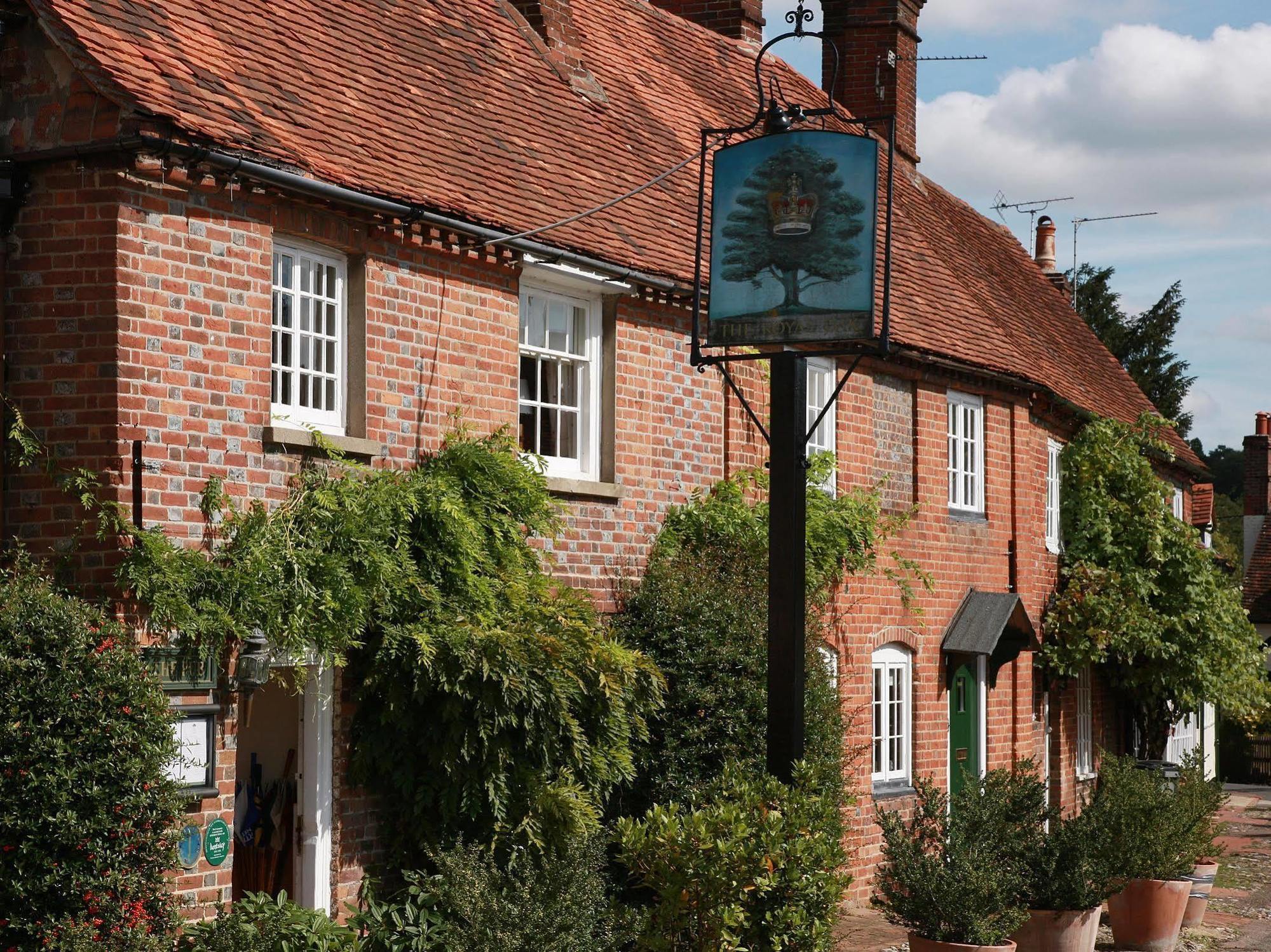 The Royal Oak, Yattendon Hotel Frilsham
